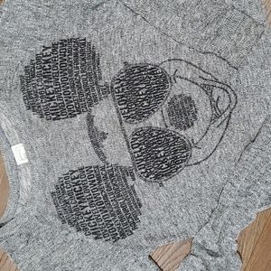 DISNEY sweater.      #3568